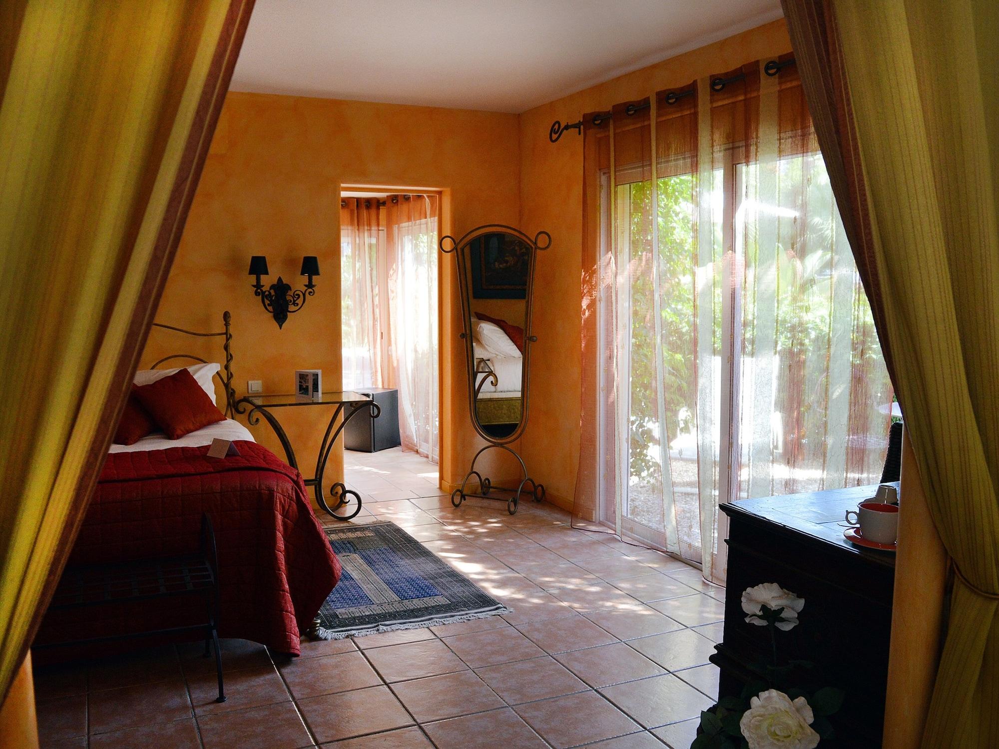 Hotel La Villa Sainte Valerie Adults Only Жуан-ле-Пен Экстерьер фото