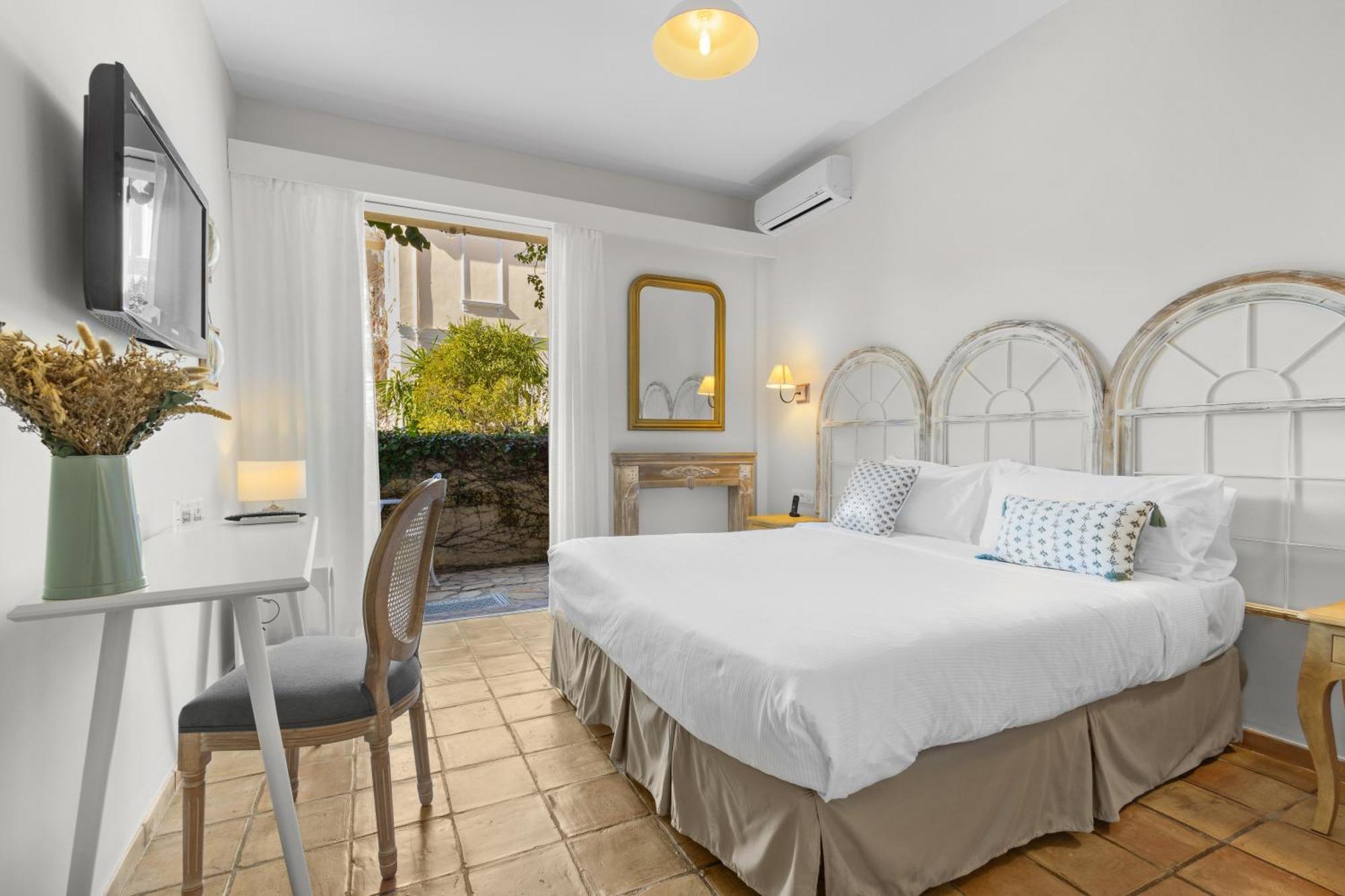 Hotel La Villa Sainte Valerie Adults Only Жуан-ле-Пен Экстерьер фото